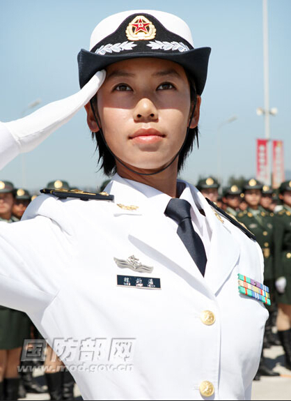 出生逢阅兵取名安阅